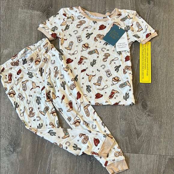 White and Tan Pajama Set - Picture 1 of 5